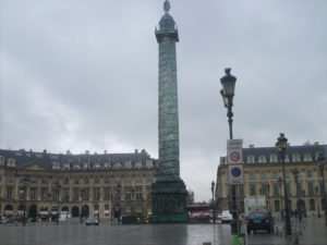 Obelisco da Place Vendôme.